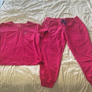 FIGS hot pink Zamora jogger scrub set